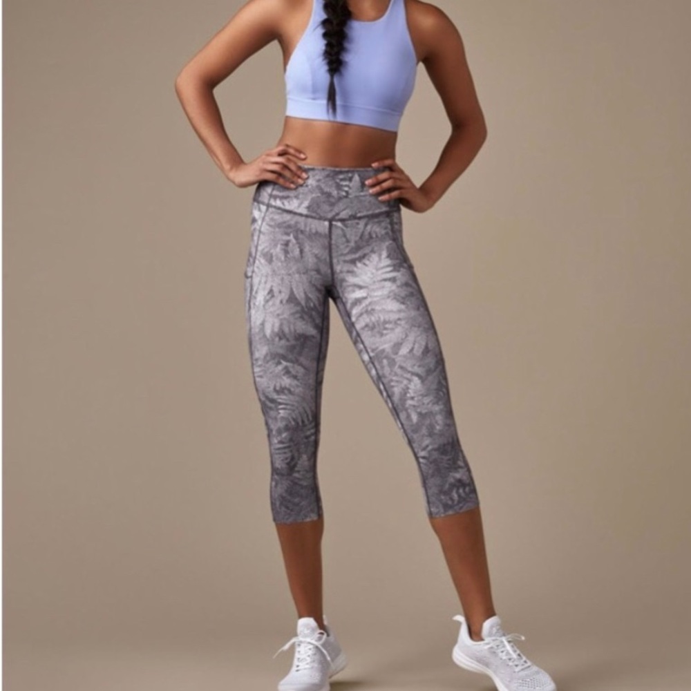 Lululemon Fast & Free crop nulux